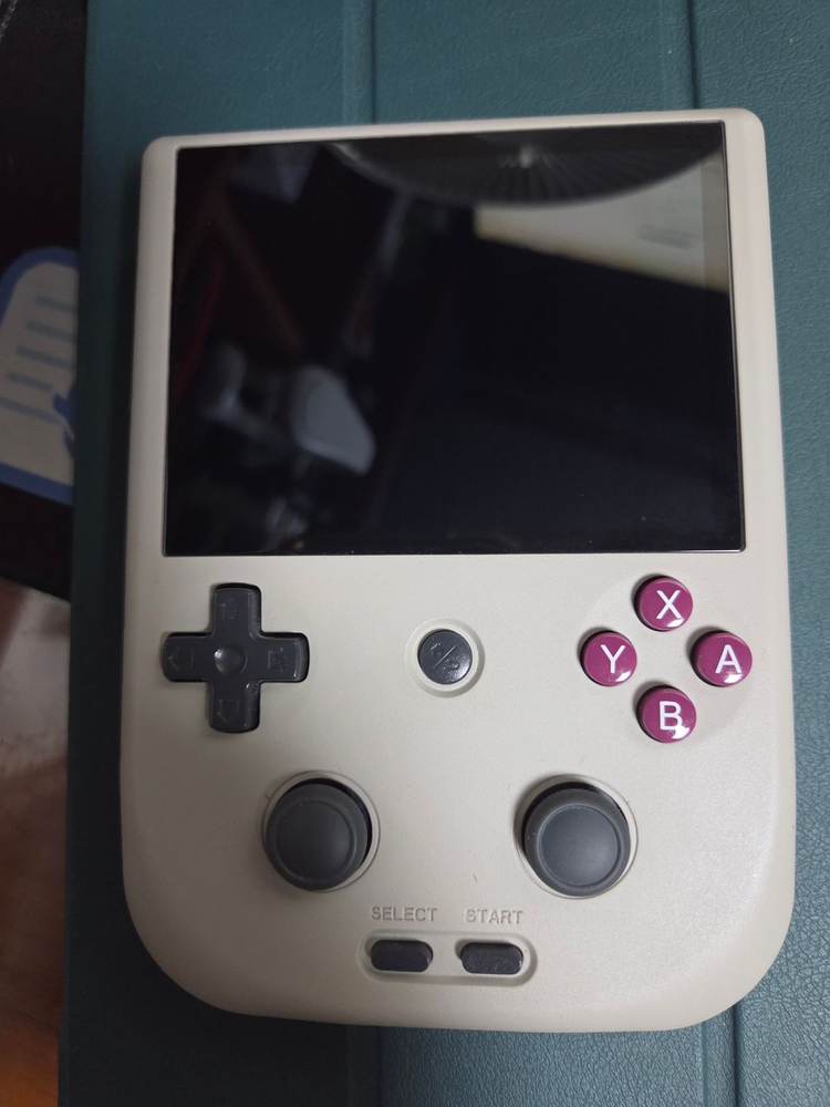 rg405v 안드로이드 게임기(택배비 포함)--1