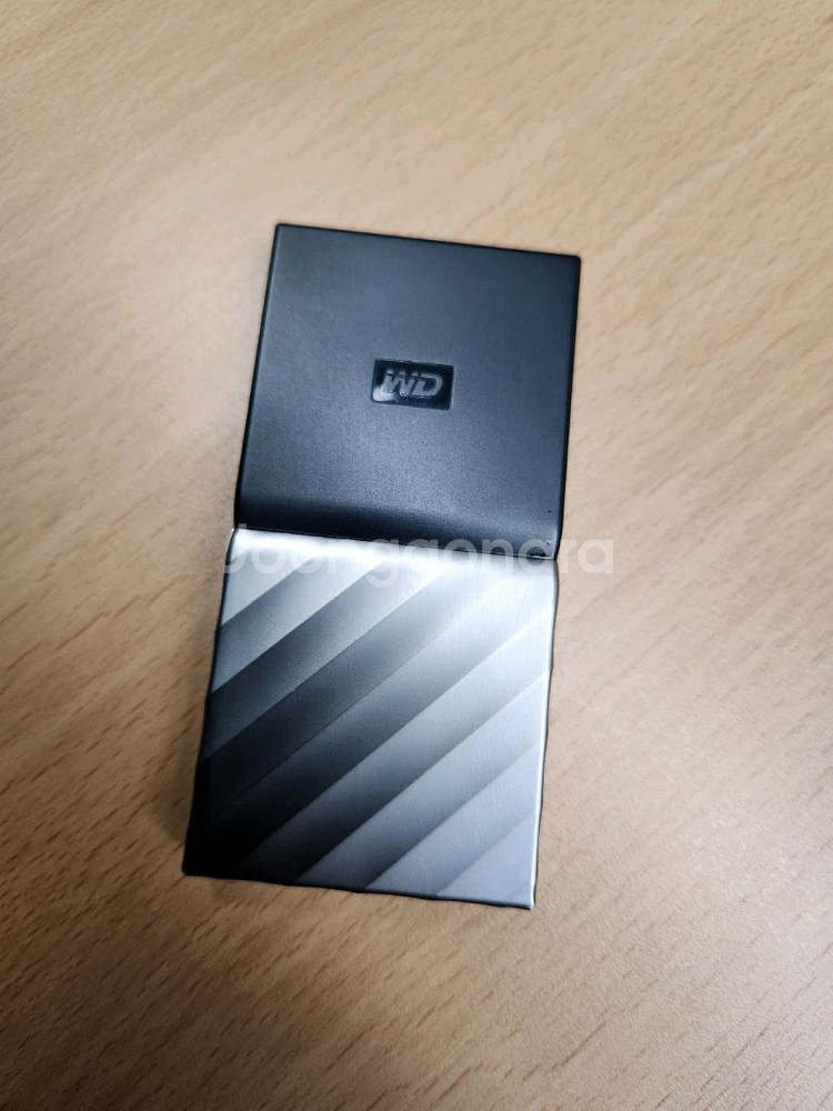WD My Passport SSD 1TB--3