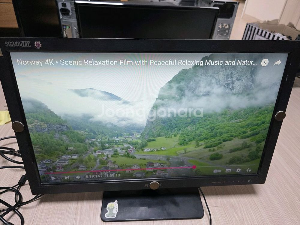 엘지 LG 32인치,24인치 LED 모니터/본체--4