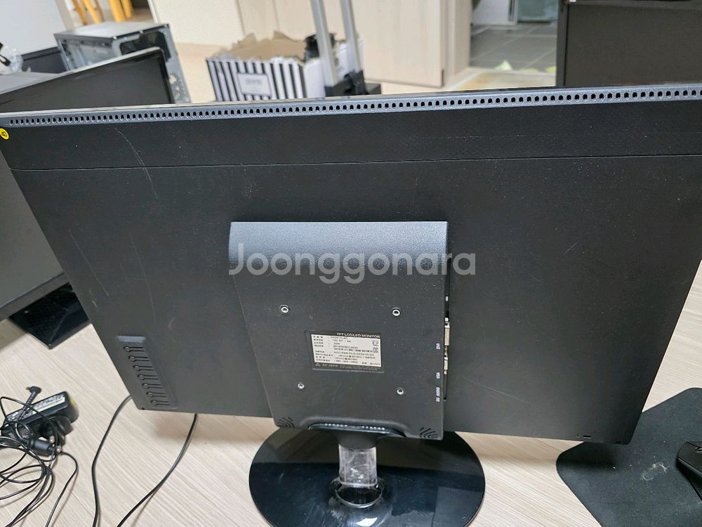 24인치, 27인치 모니터/화면 조금 떨림/ 본체 판매--7