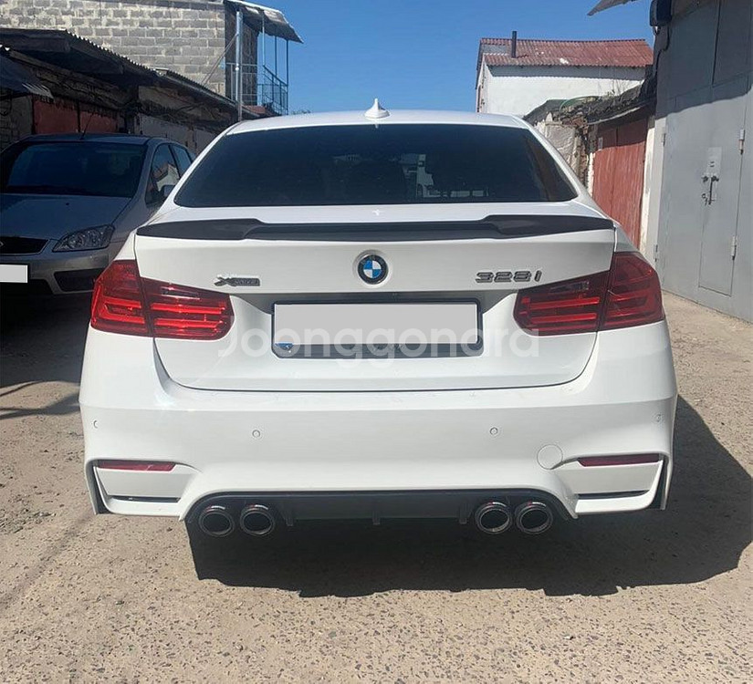 BMW 3시리즈 F30 M3 F80 블랙 카본 스포일러--2