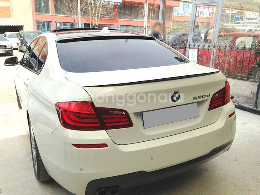 BMW 5시리즈 F10 스포일러 카본 M5 M퍼포먼스--2