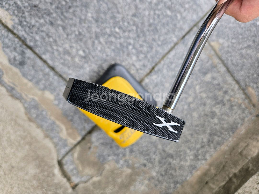 스카티카메론 팬텀 x12 33인치 퍼터--1