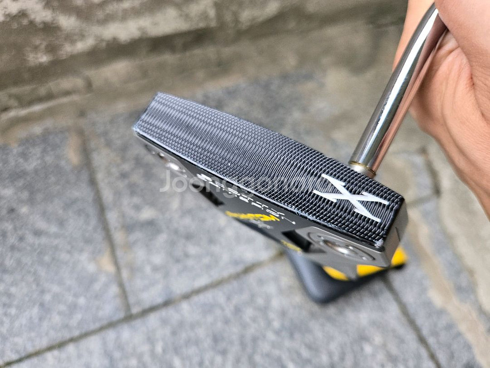 스카티카메론 팬텀 x12 33인치 퍼터--4