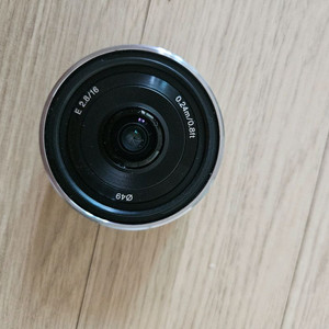 소니 E 16mm F2.8 렌즈