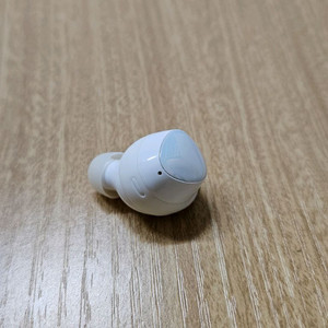 버즈플러스 화이트 왼쪽 유닛 SM-R175