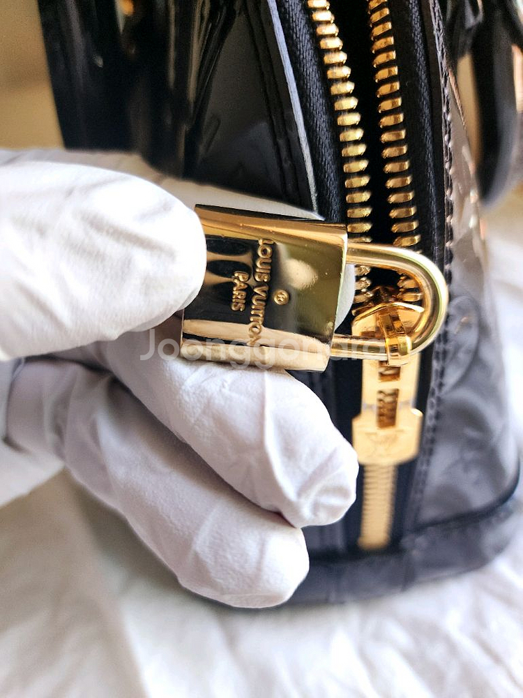 루이비통 가방--2