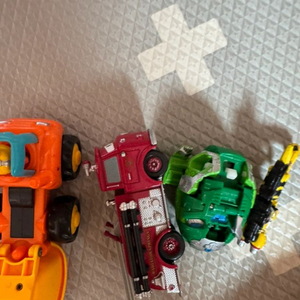 장난감들 판매해요