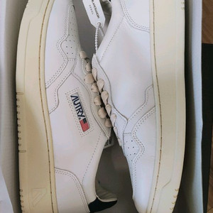 오트리 메달리스트 범고래 41사이즈