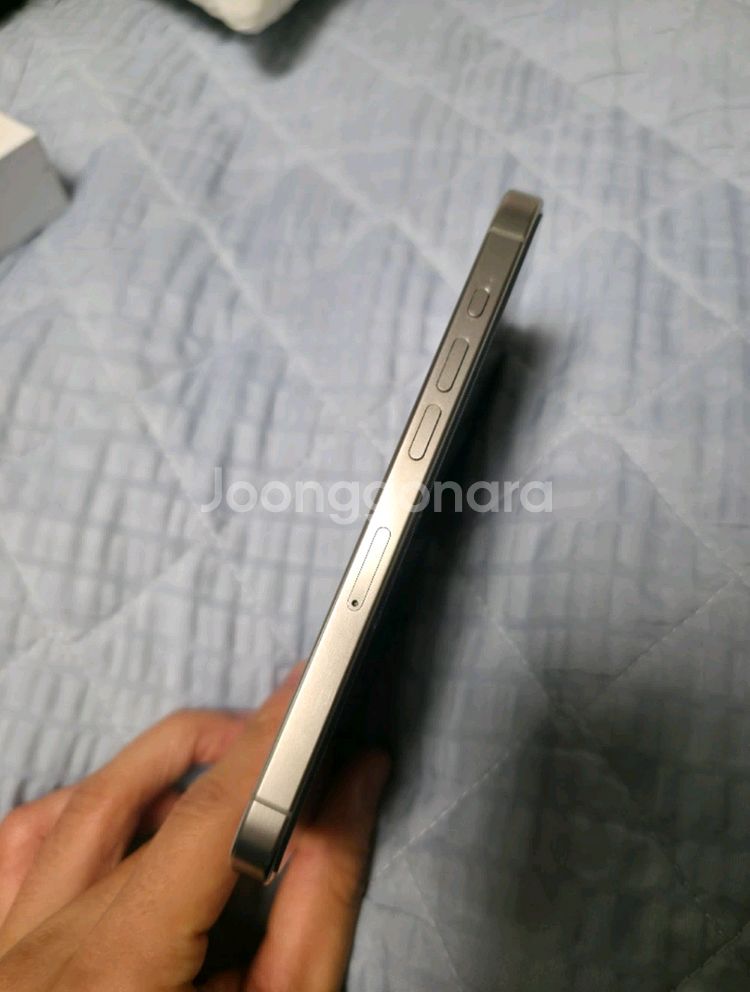 아이폰15프로 256GB 내추럴 티타늄--3
