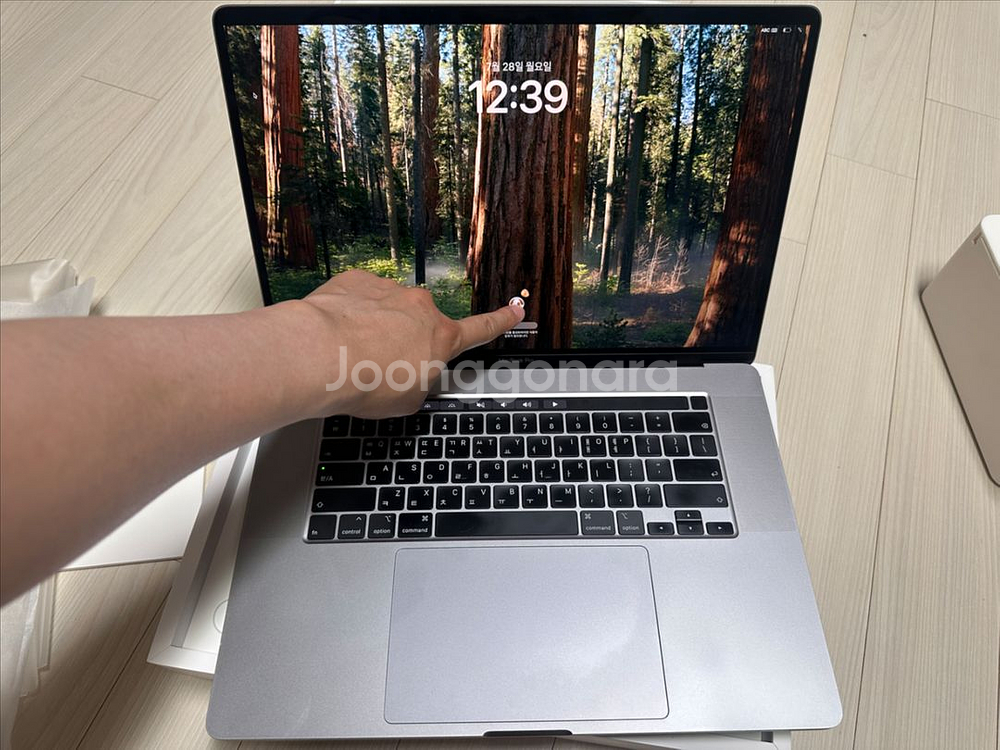 맥북 프로 16인치 i7 16GB 512GB 2019--0