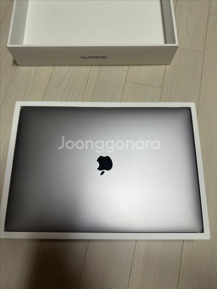맥북 프로 16인치 i7 16GB 512GB 2019--3