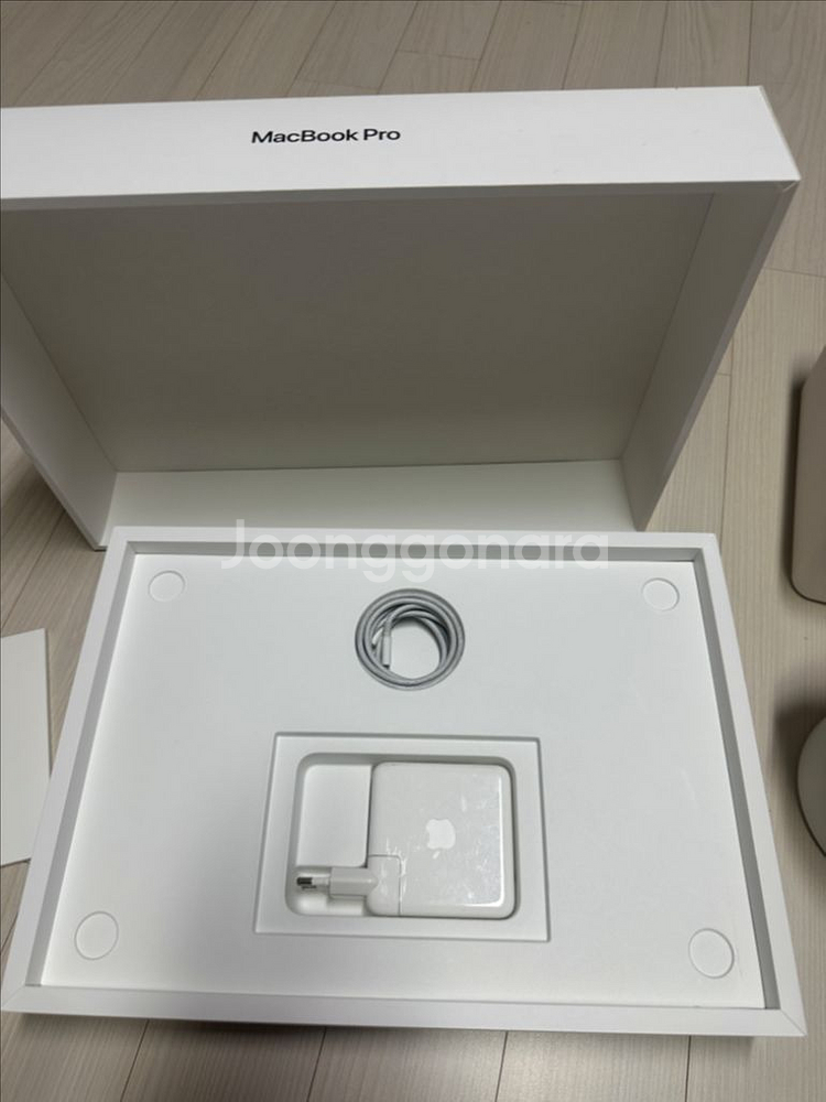 맥북 프로 16인치 i7 16GB 512GB 2019--1