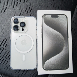 아이폰15pro 화이트 256기가 자급제 새상품급
