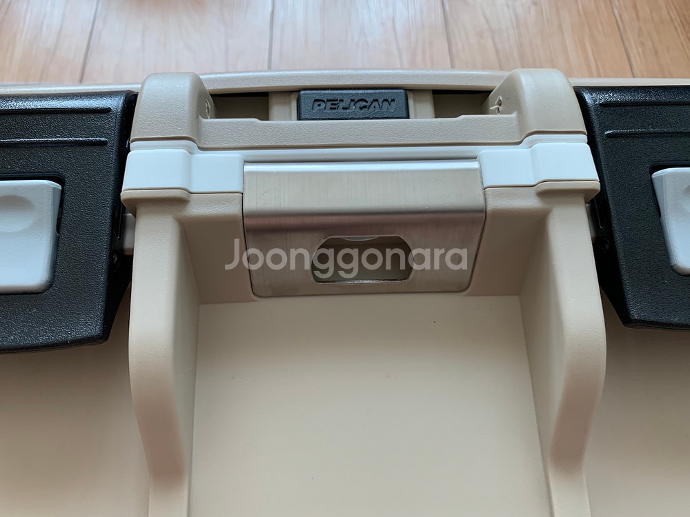 펠리칸 아이스박스 14QT 탄화이트--4