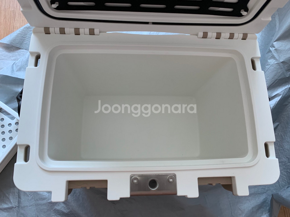 펠리칸 아이스박스 14QT 탄화이트--5