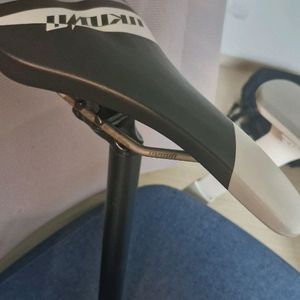 언노운 T193