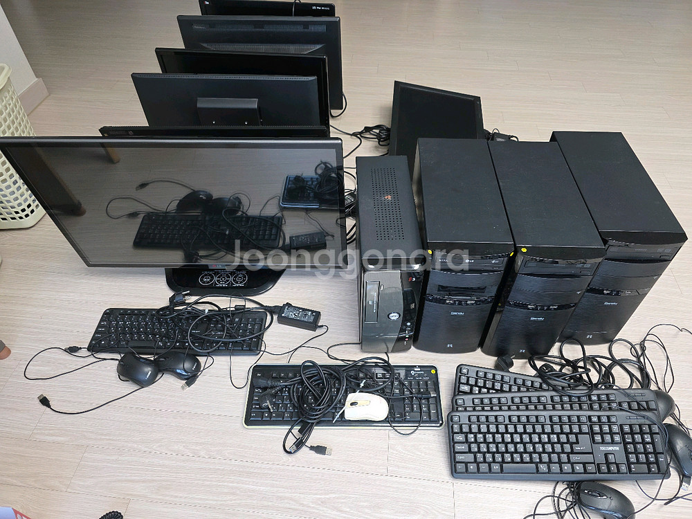엘지 LG 32인치,24인치 LED 모니터/본체--0