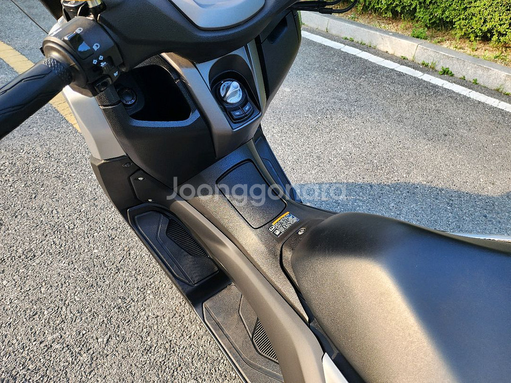 1인신조) 21년 4900키로 nmax125--9