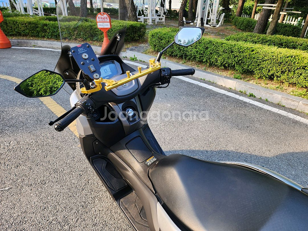 1인신조) 21년 4900키로 nmax125--8