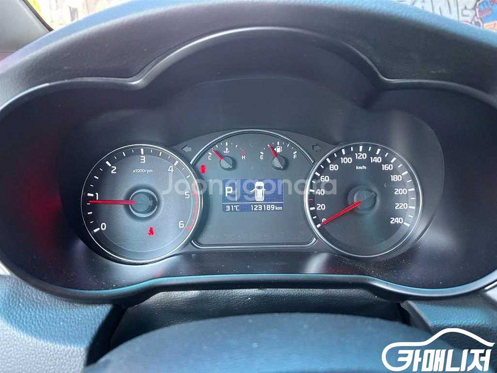 [기아]올뉴 카렌스 1.7 VGT 프레스티지 (5인승)--8