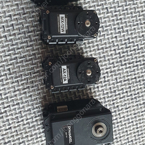 로보티즈 다이나믹셀 AX-12A, MX-12W