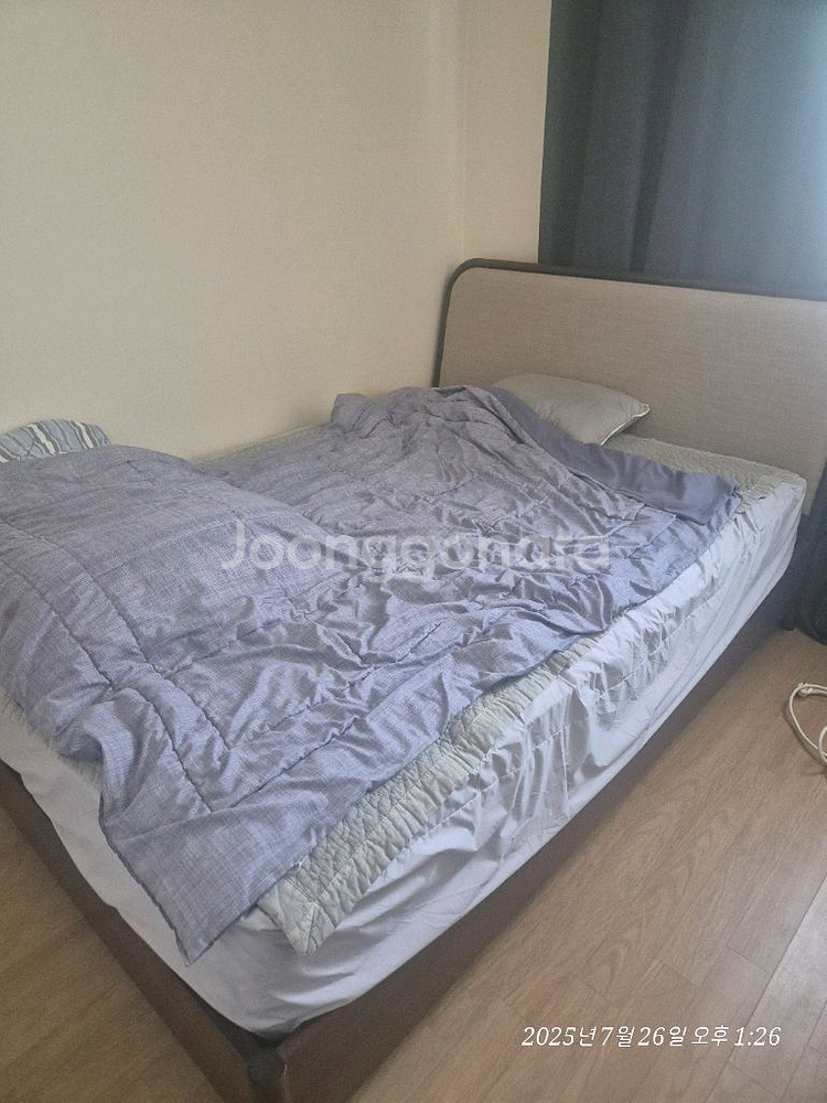 까사미아 퀸사이즈 침대 루카 모델--0