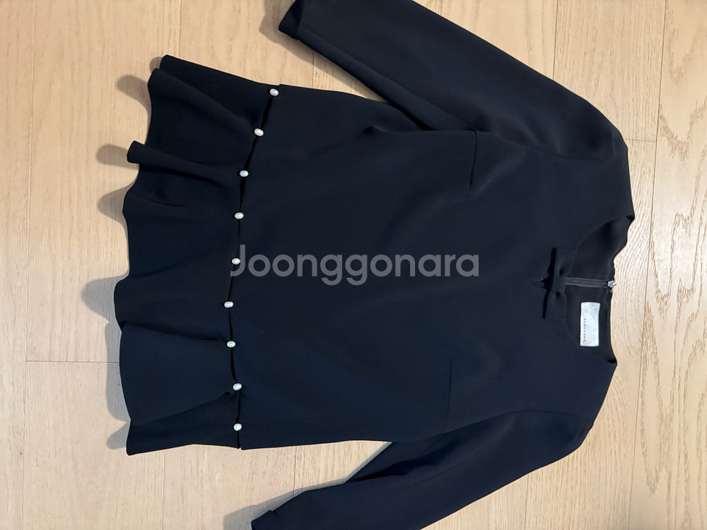 레니본 정품 55 검정 여성 블라우스 진주디테일--1