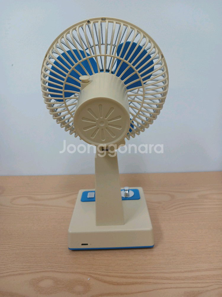 루미에르 레트로 무선 탁상용 선풍기--2