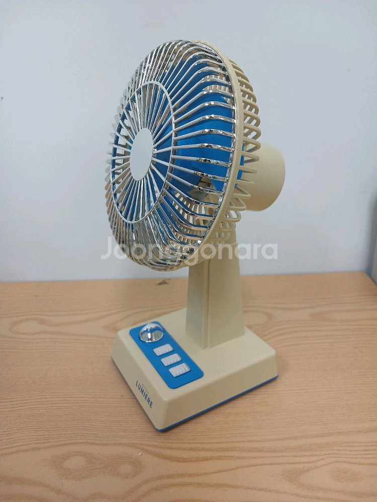 루미에르 레트로 무선 탁상용 선풍기--1