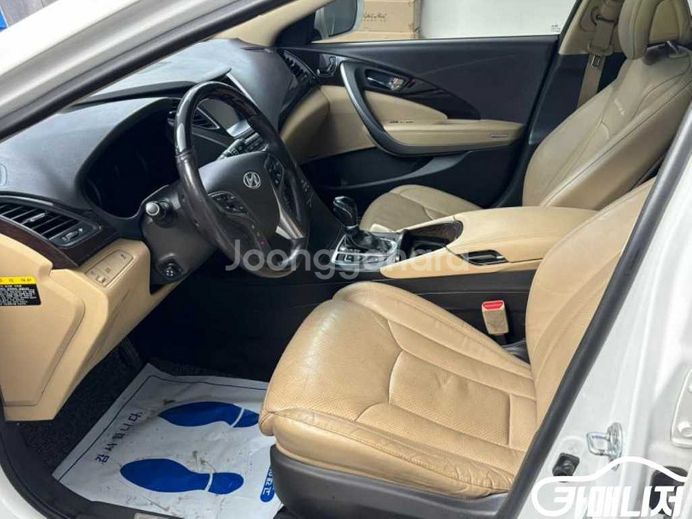 [현대]그랜저 HG HG220 PREMIUM 기본형 (--7