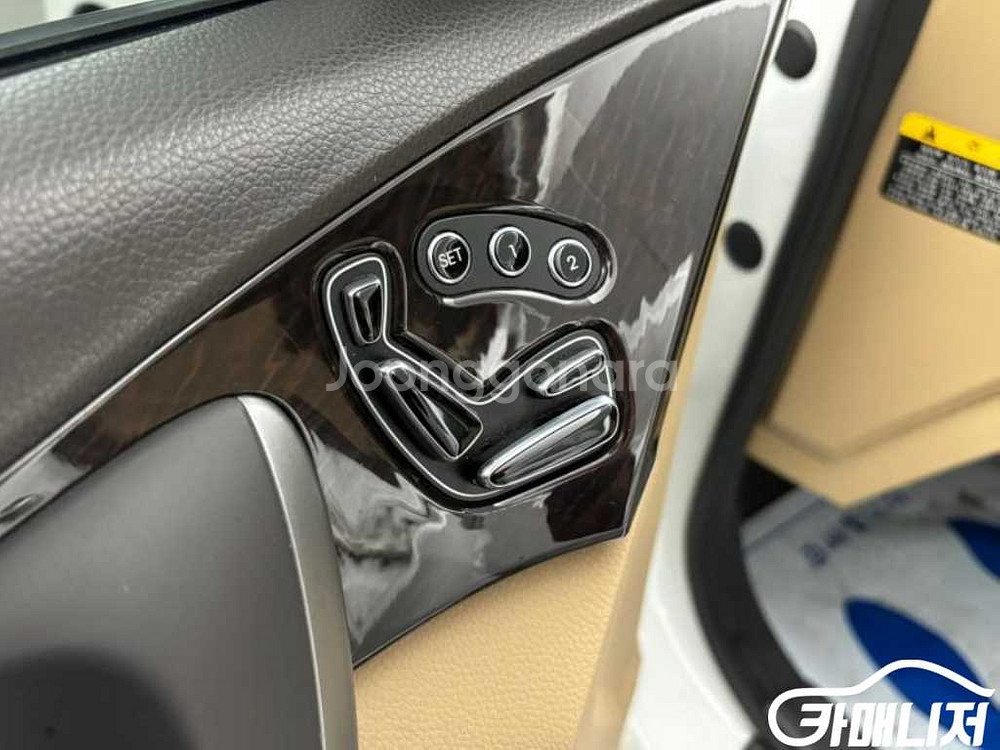 [현대]그랜저 HG HG220 PREMIUM 기본형 (--4