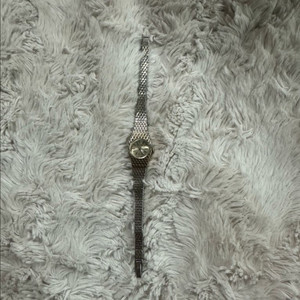 Bulova 부로바 엔틱 여성용 태엽 시계 판매합니다