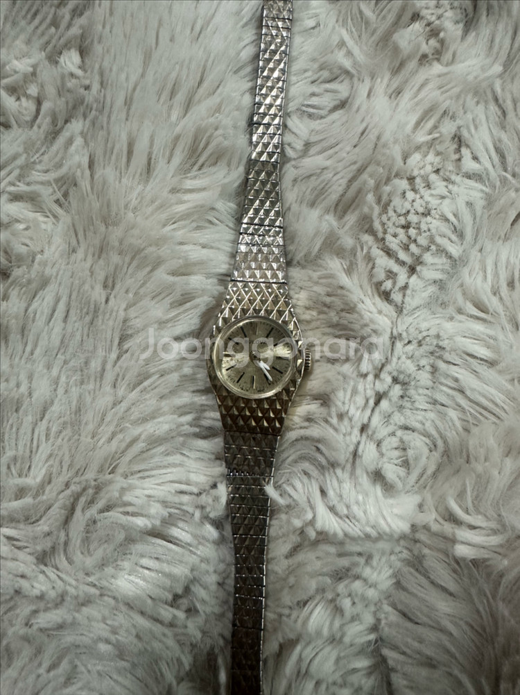 Bulova 부로바 엔틱 여성용 태엽 시계 판매합니다--1