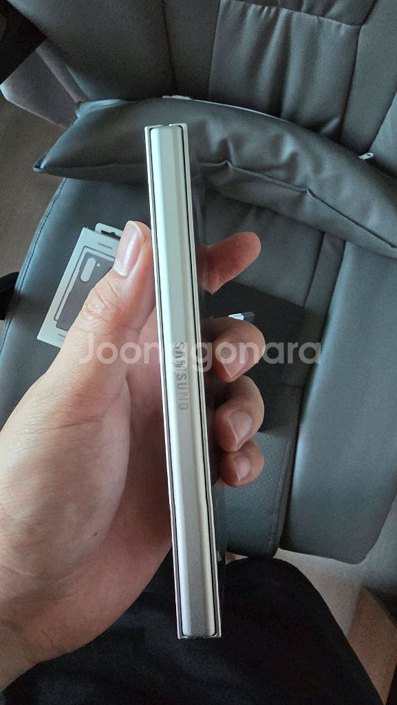 갤럭시 갤럭시 z폴드6 256G 화이트 자급제--2