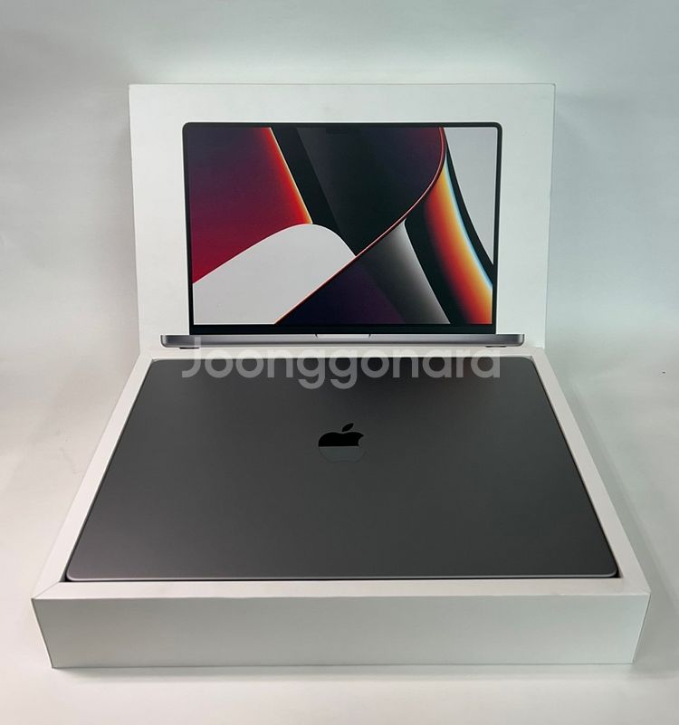 애플 2021 맥북프로 M1 16인치 16GB 매우깔끔--2