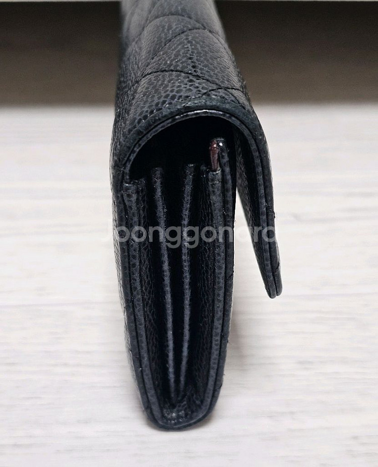 정품 샤넬 은장 캐비어 장지갑 (19번대)--3