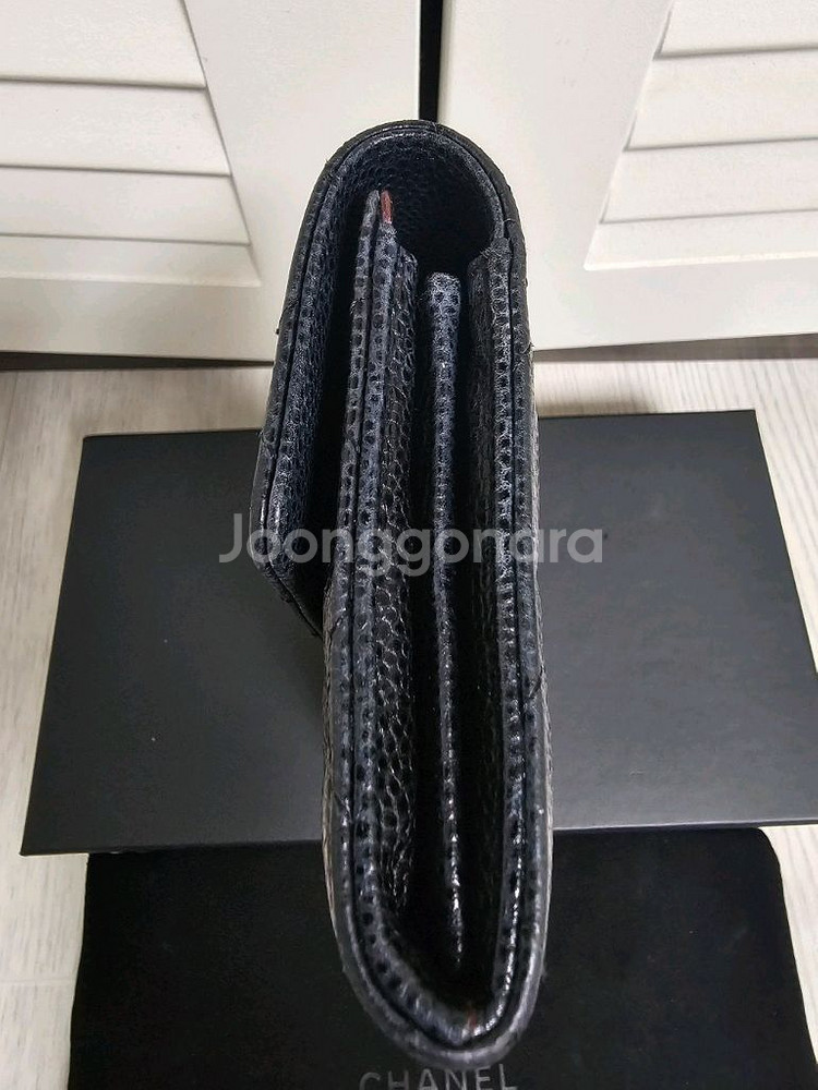 정품 샤넬 은장 캐비어 장지갑 (19번대)--4