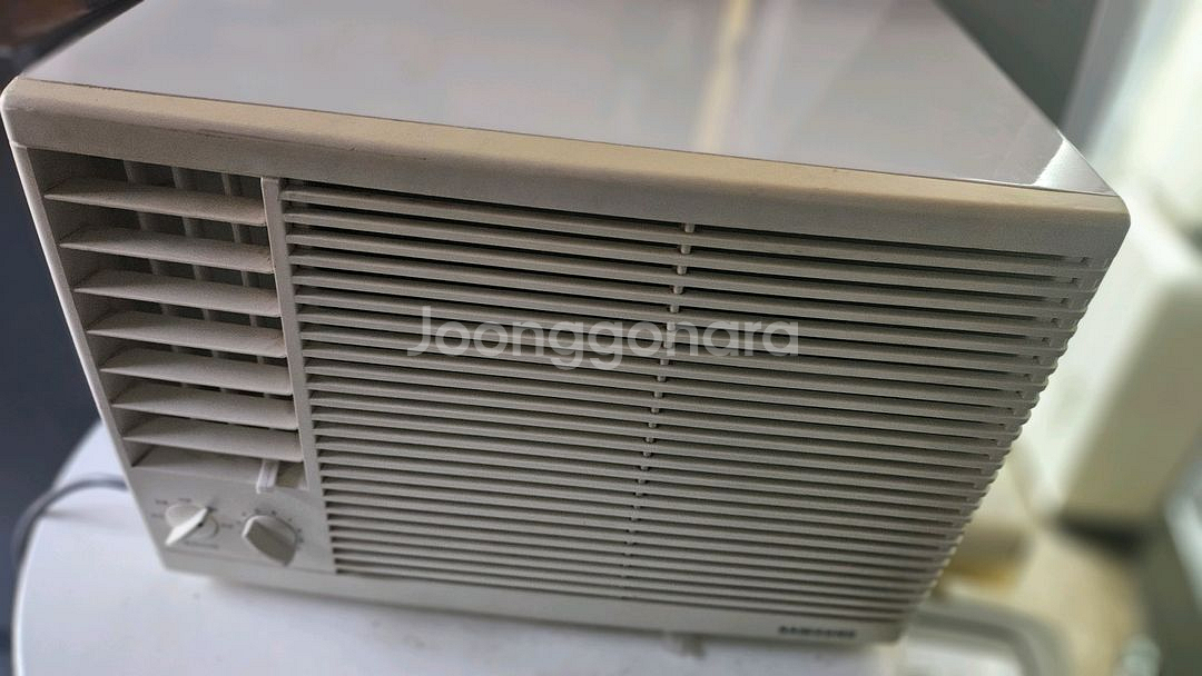 삼성 창문형 에어컨 무척시원합니다--0