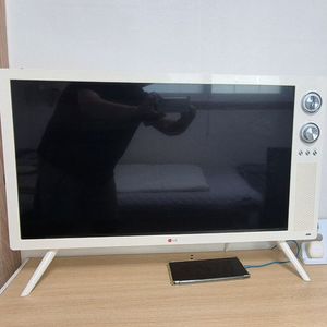 LG 클래식 TV 32인치 + 샤오미스틱 4K