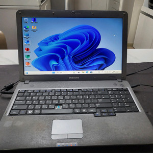 삼성 노트북 NT-R530판매합니다
