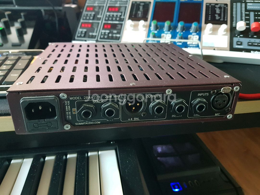 summit audio 2ba-221 마이크 프리--1