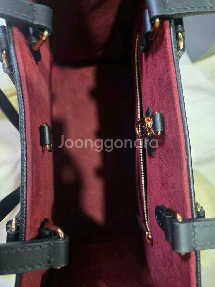 루이비통 온더고 MM 앙프렝뜨--2