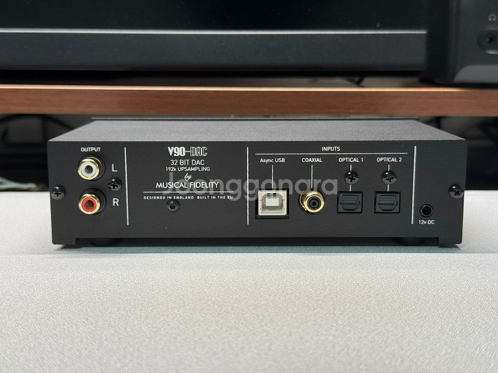 Musical Fidelity V90 DAC--1