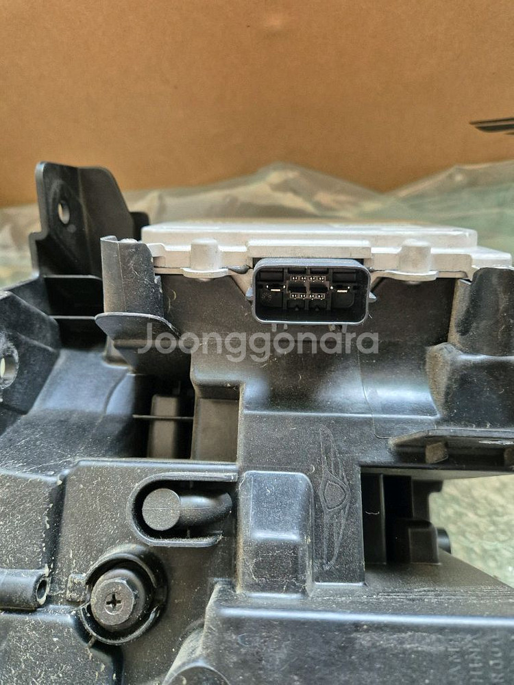 GV70 헤드라이트 LH 92101 AR200--6