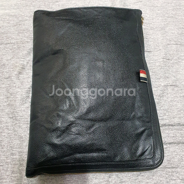 정품 톰브라운 클러치--0