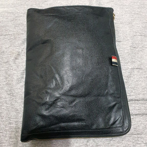 정품 톰브라운 클러치