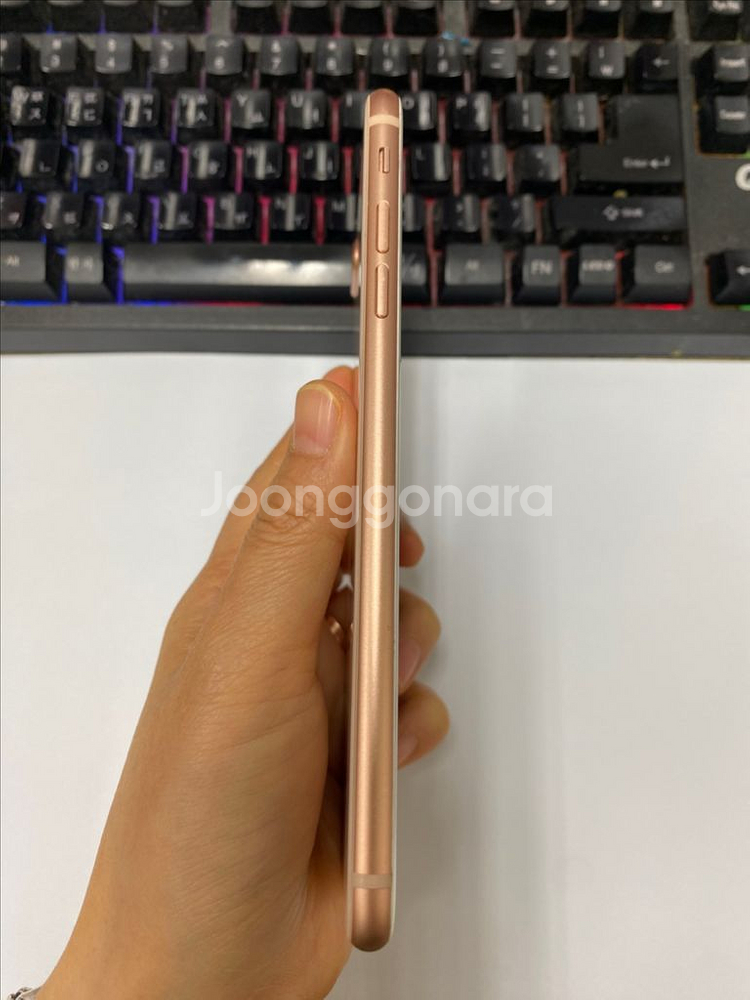 아이폰8플러스 로즈골드 SS급 64G 배터리93%--4