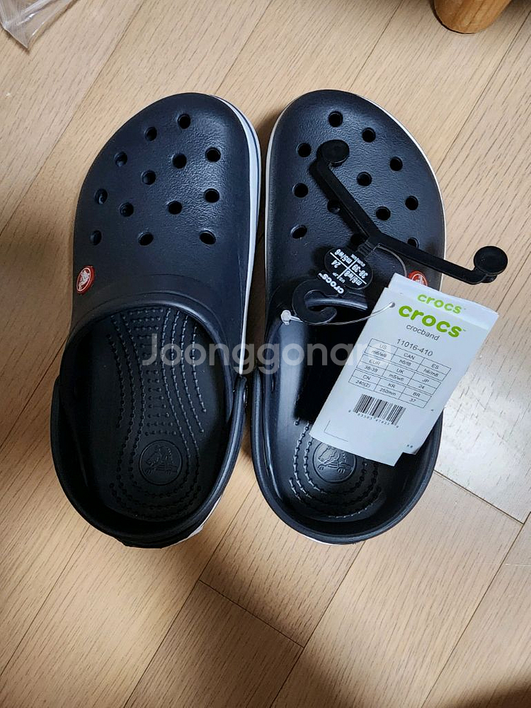 새상품 크록스240판매합니다--0