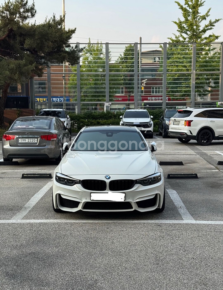 BMW F32 4시리즈 M4룩 범퍼 풀 세트 판매합니다--0